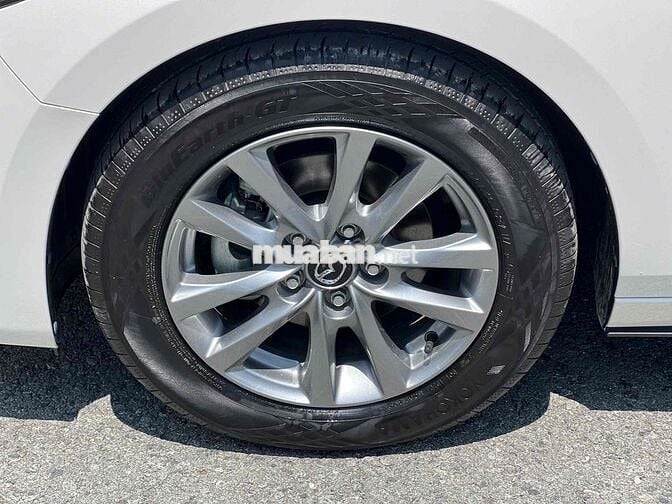 Mazda Mazda 3 Luxury 2023 Trắng 16000 km