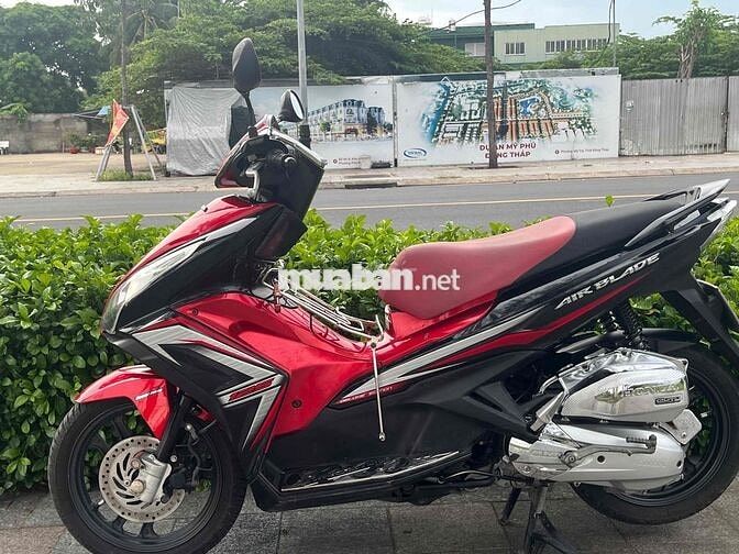 Honda Air Blade 125 Đỏ đen còn zin