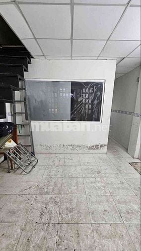 Bán gấp Nhà riêng Hoàng Văn Thụ, 40m2, 2 tầng, sát Sân Bay, hẻm xe hơi