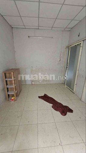 Bán gấp Nhà riêng Hoàng Văn Thụ, 40m2, 2 tầng, sát Sân Bay, hẻm xe hơi