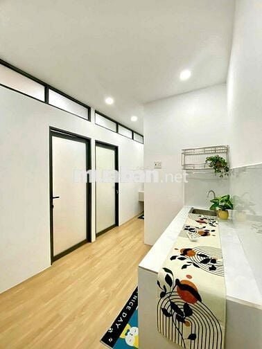 KHAI TRƯƠNG 2PN GIÁP PHẠM VĂN ĐỒNG-FULL NỘI THẤT-CỬA SỔ TRỜI-THANG MÁY
