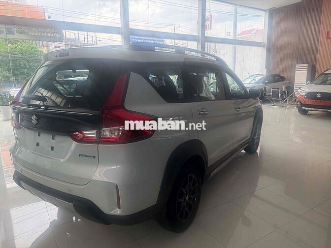 Suzuki XL7 2026 Trắng