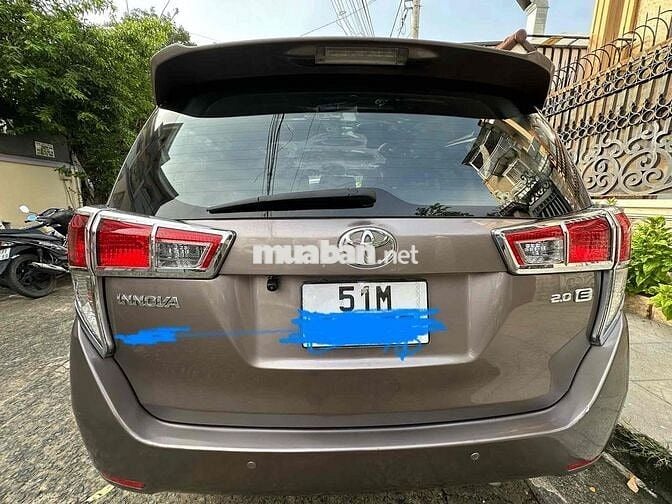 Toyota Innova E 2019 Số sàn Nâu