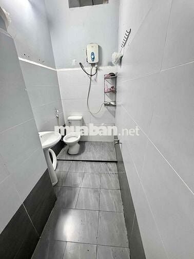 Phòng ghép riêng tư Bình Thạnh 1,4tr–Máy lạnh, WC riêng, giờ giấc tựdo