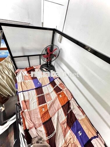 Phòng ghép riêng tư Bình Thạnh 1,4tr–Máy lạnh, WC riêng, giờ giấc tựdo