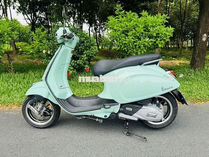 Piaggio Vespa Primavera S 125 2022 Odo 9.900km