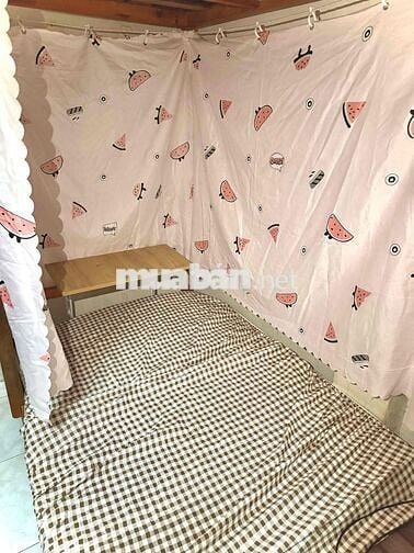 Phòng ghép riêng tư Bình Thạnh 1,4tr–Máy lạnh, WC riêng, giờ giấc tựdo