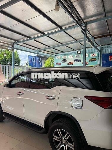 Toyota Fortuner 2019 Số sàn Trắng 70.000 km