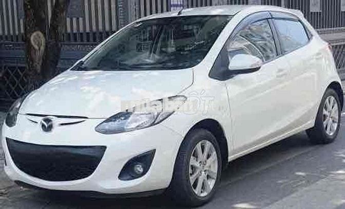 Mazda Mazda 2 2011 Số sàn Trắng