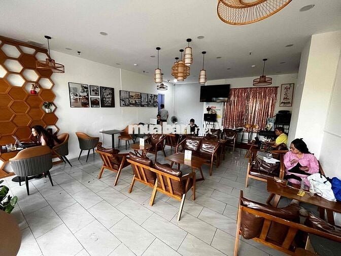 Cần Tuyển Bạn Đồng Hành Cùng Quán