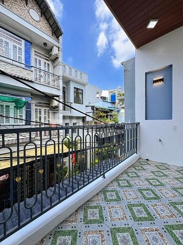 Thanh lý căn nhà 1 trệt 1 lầu đường Chiến Lược giá chỉ 1ty250tr
