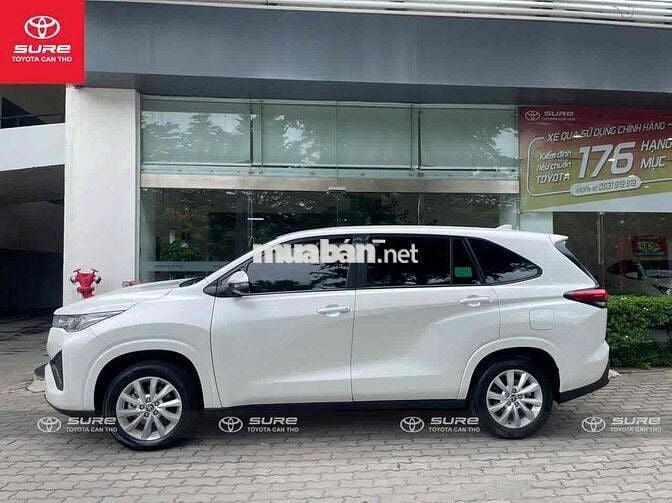 Toyota Innova Cross 2024 Trắng Chính Hãng
