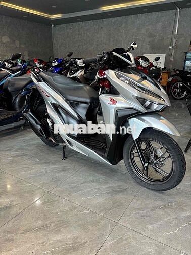 Honda Vario 150 SmartKey Bạc