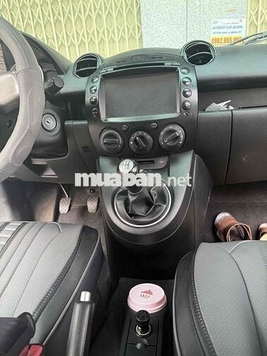Mazda Mazda 2 2011 Số sàn Trắng