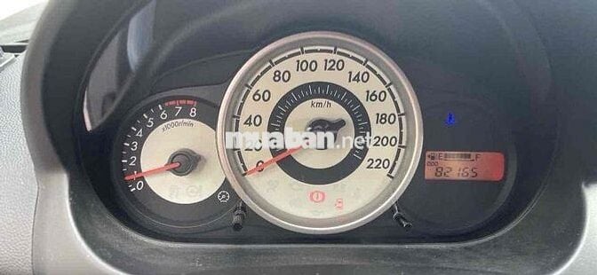 Mazda Mazda 2 2011 Số sàn Trắng