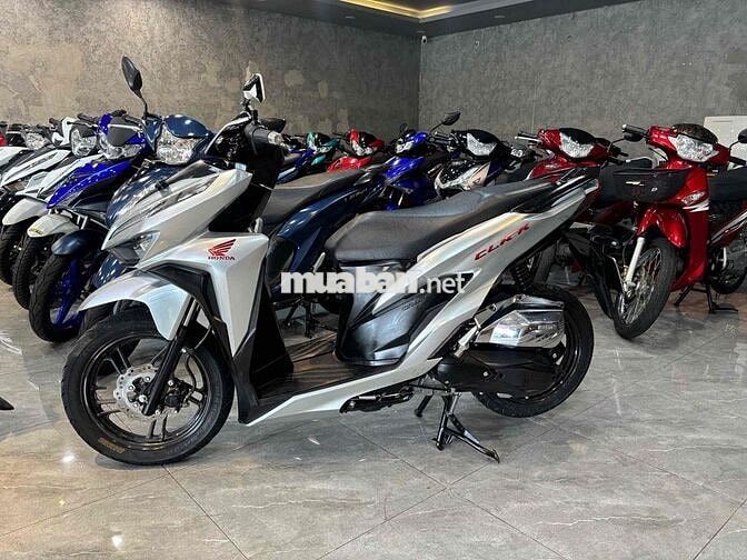 Honda Vario 150 SmartKey Bạc