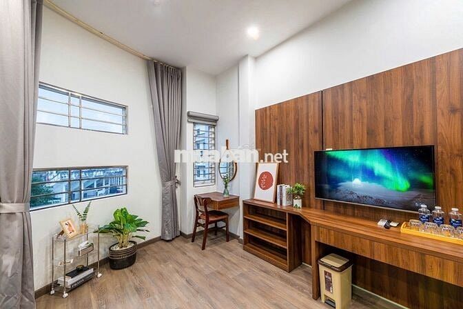 CĂN HỘ PENTHOUSE 1 PHÒNG NGỦ TUYỆT ĐẸP TRÊN ĐƯỜNG CHI LĂNG