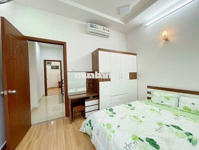 Cho thuê nhà HXH 451/3B Huỳnh Văn Bánh, P.13, Q. Phú Nhuận