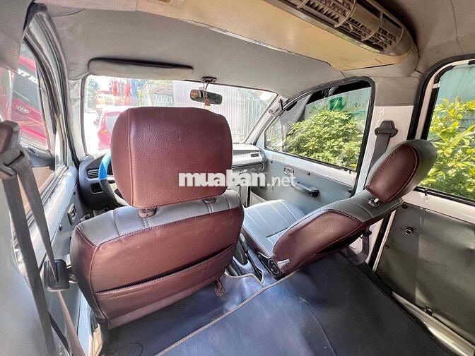 Xe tải van Trắng 7 chỗ Số sàn