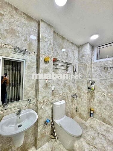 🌺Nhà cho thuê MTKD Tên lửa - BTĐ B . DT : 4m*20m . Giá 22 triệu