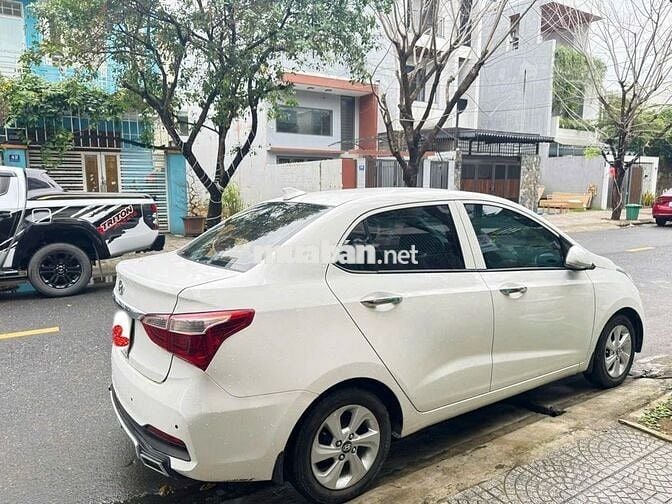 Hyundai i10 Sedan 2019 Số tự động Trắng
