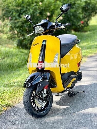 Vespa Sprint 125cc 2022 Zin Nguyên Bản.Siêu Keng