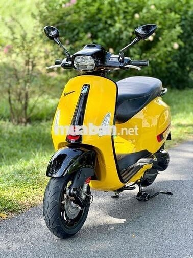 Vespa Sprint 125cc 2022 Zin Nguyên Bản.Siêu Keng