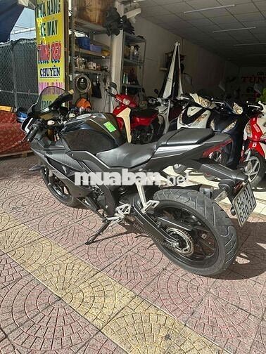 Yamaha R15 V3 2021 zin dep vĩnh long