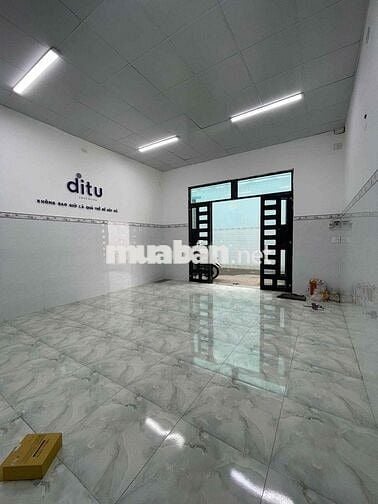 Nhà thuê (5m x 13m) có 3 phòng ngủ hẻm ô tô nhà mới sạch đẹp