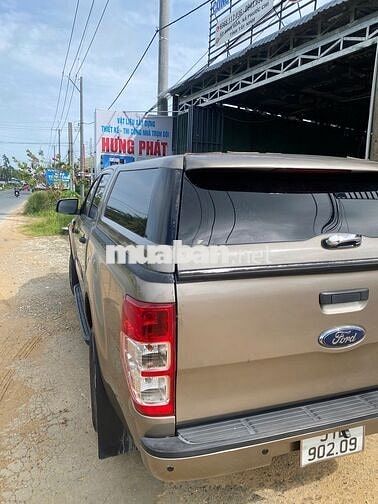 Ford Ranger XLS MT 2022 Vàng cát Số sàn
