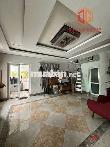 Cho thuê nhà nguyên căn mặt tiền đường đồng khởi ngang9,5m giá 40trieu