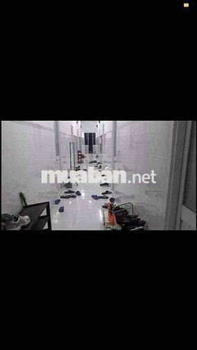 Còn 1 phòng. 4x5m có tolet riêng. Có gác lửng. Giờ giấc tự do. Free bã