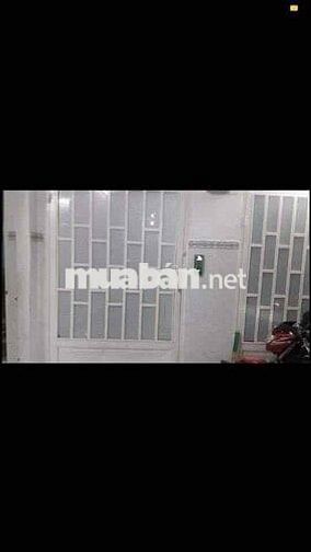Còn 1 phòng. 4x5m có tolet riêng. Có gác lửng. Giờ giấc tự do. Free bã