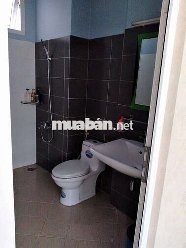 CHO THUÊ NHÀ KHU VIP DƯƠNG THỊ GIANG 1 TRỆT 3LẦU, DT 5×20 CÓ 4PN,5WC