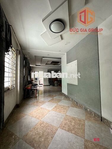 Cho thuê nhà nguyên căn mặt tiền đường đồng khởi ngang9,5m giá 40trieu