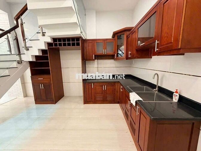 cho thuê nhà 3 lầu st hẻm xe tải/ nguyễn văn khối gầncông viên lànghoa