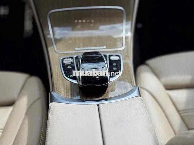 Mercedes-Benz C250 Exclusive 2016 Đen