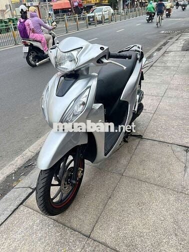 Honda Vision 2023 Bạc Đã sử dụng