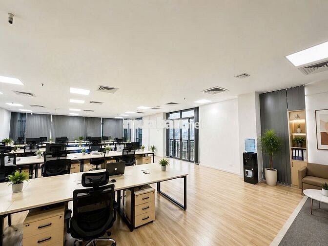 TOÀ NHÀ VĂN PHÒNG 1800M2 SỬ DỤNG PHƯỜNG CẦU ÔNG LÃNH QUẬN 1