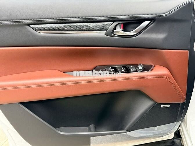 Mazda CX-8 2.5 Premium 1 cầu 2025 Trắng