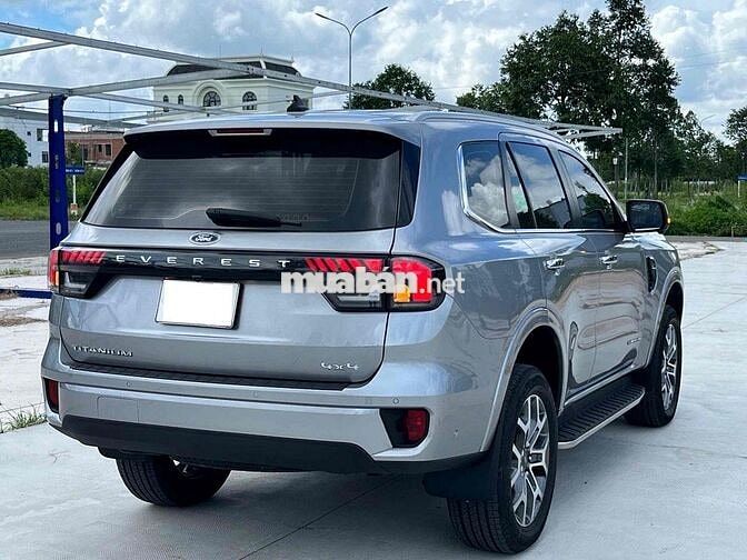 Ford Everest Titanium 4x4 2023