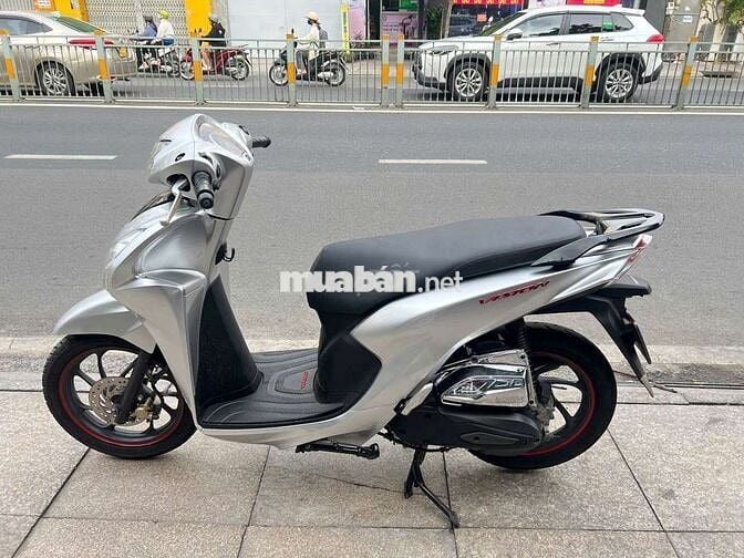 Honda Vision 2023 Bạc Đã sử dụng