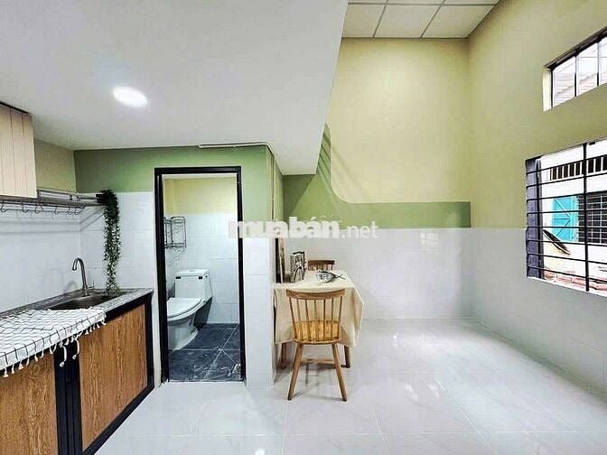 Phòng giá rẻ ngay đại học NGÂN HÀNG TPHCM gần Ngã Tư Thủ Đức