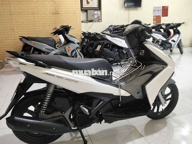 Honda Air Blade Trắng Xám Zin Đẹp