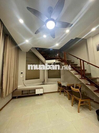 cần bàn gấp nhà ngay uỷ ban Tương Bình Hiệp,gần trường cấp 1,2 TBH
