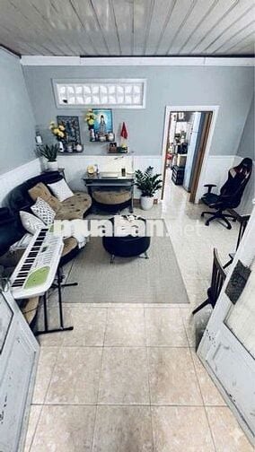 NHÀ NGUYỄN KHOÁI Q4- 50m2 - 2 LẦU ĐÚC- HẺM 1 XẸT- 4 TỶ nhỉnh