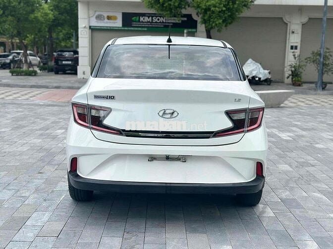Cần Bán Hyundai i10 2021 Số sàn màu trắng xe đep