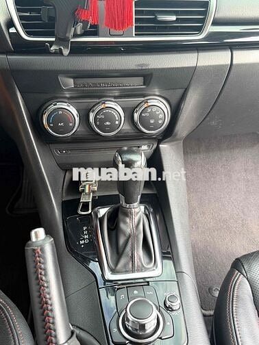Mazda Mazda 3 1.5 AT 2015 Đỏ 69000 km