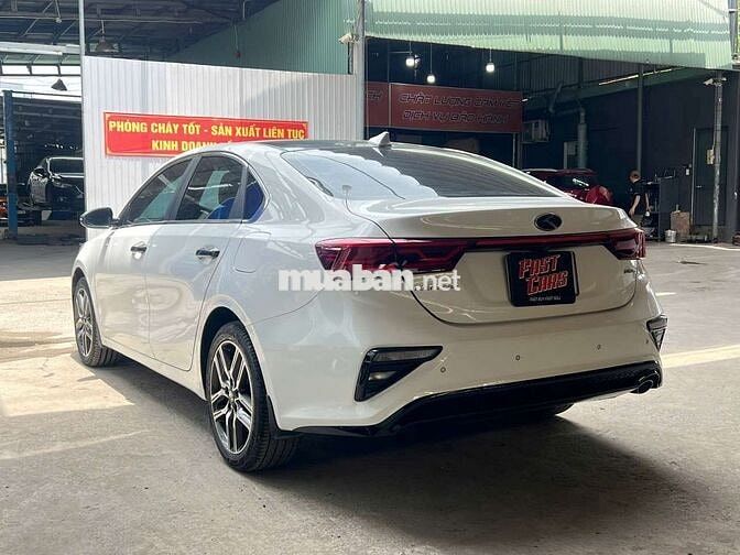 Kia Cerato 2021 Luxury 1.6L, màu trắng,79.000 km
