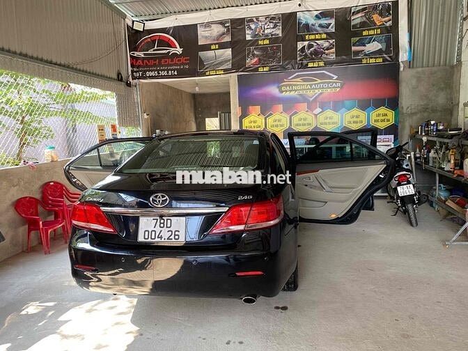 Toyota Camry 5 chỗ màu Đen